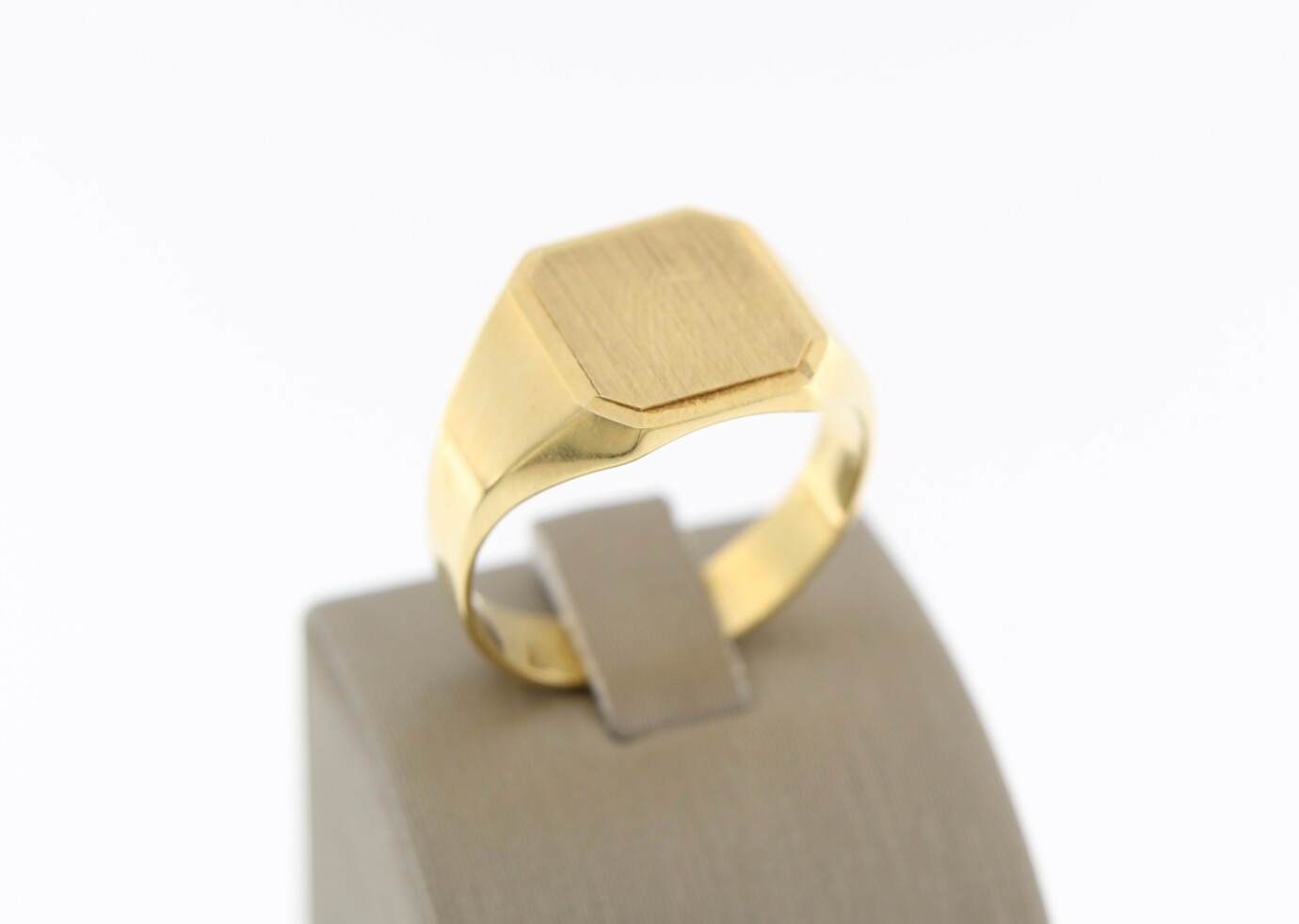 14 k geel gouden zegelring