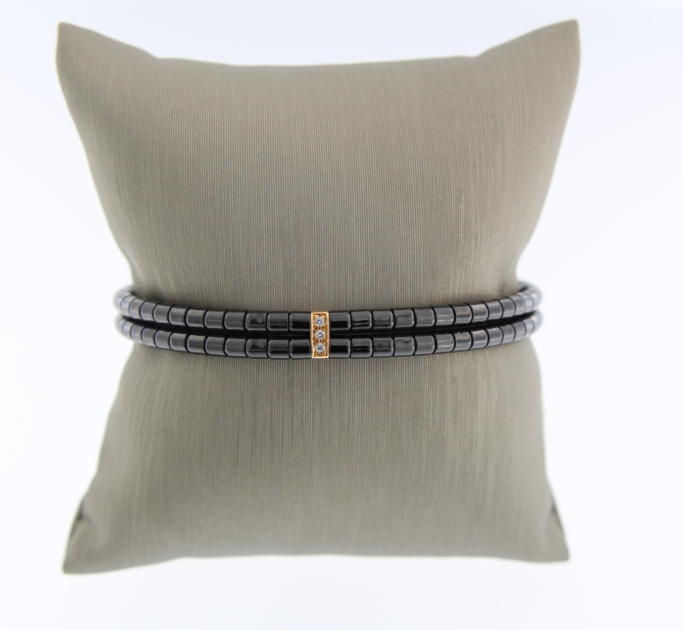 Keramiek armband met rose goud en diamant