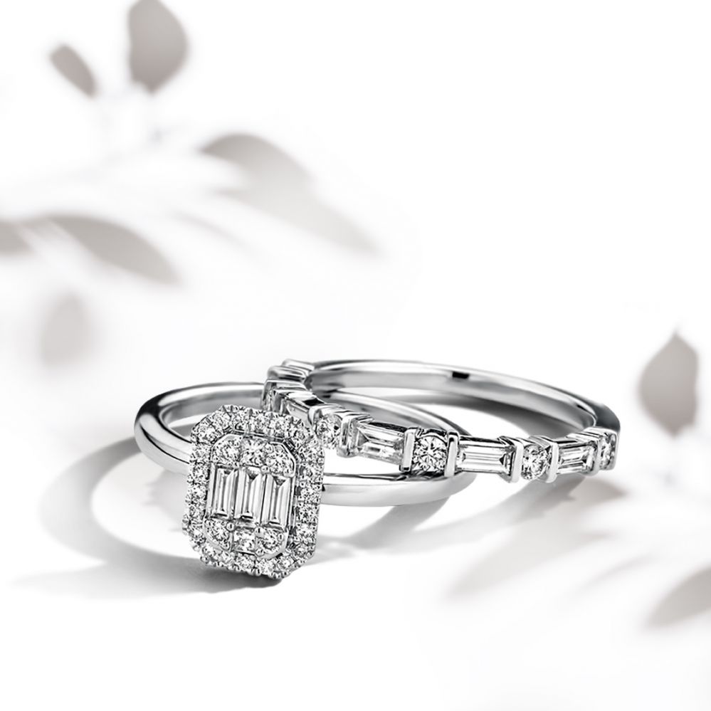 14 karaat witgouden ring met Baquette en diamant - Afbeelding 2