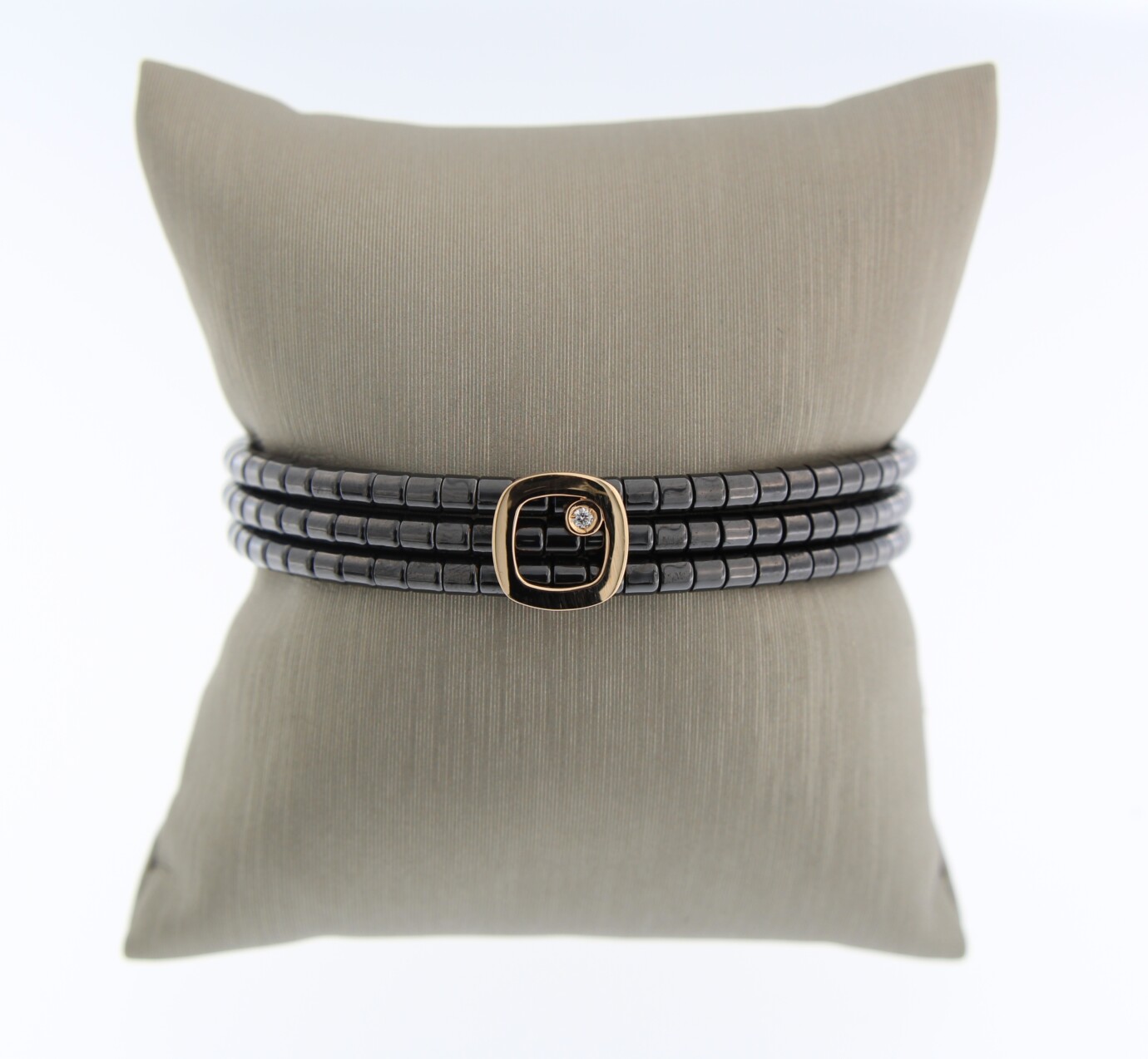 Keramiek armband met rose goud en diamant Keramiek armband met rose goud en diamant