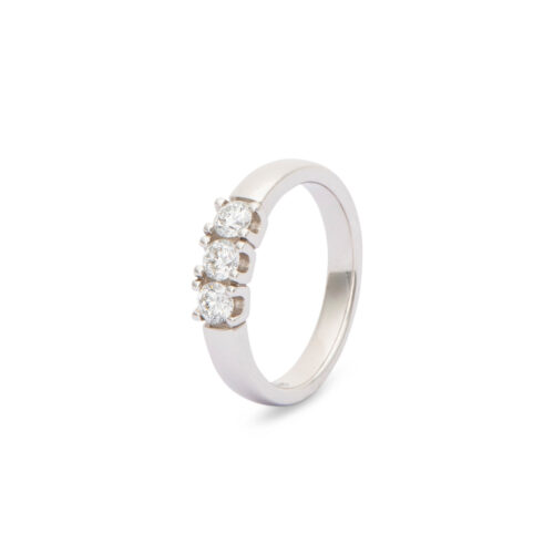 14 karaat witgouden ring met 3×0.20ct diamant
