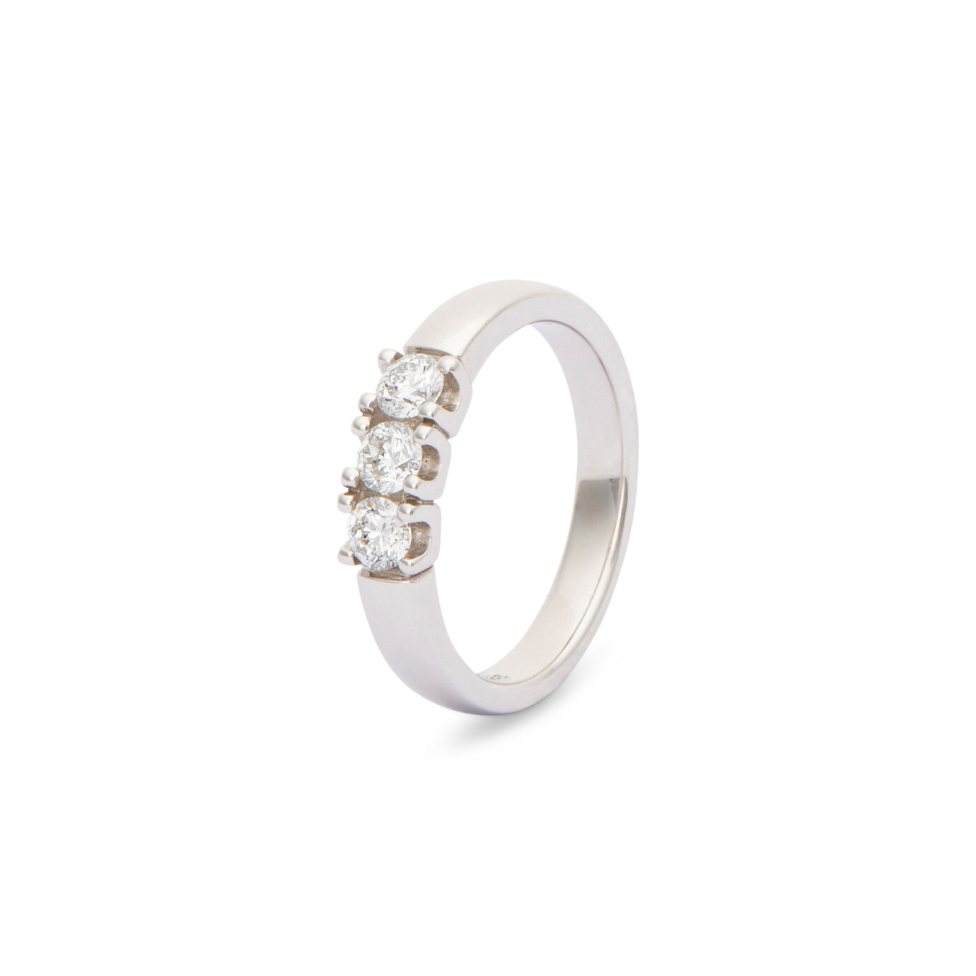 14 karaat witgouden ring met 3×0.20ct diamant