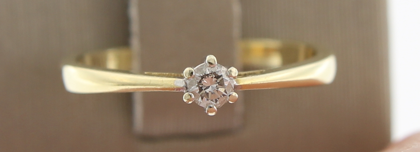 14 k Geel gouden solitair ring met briljant - Afbeelding 4