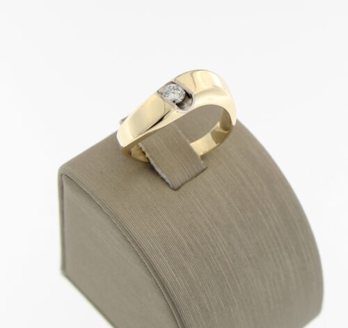 14 k Geel gouden ring met 0.18 ct briljant