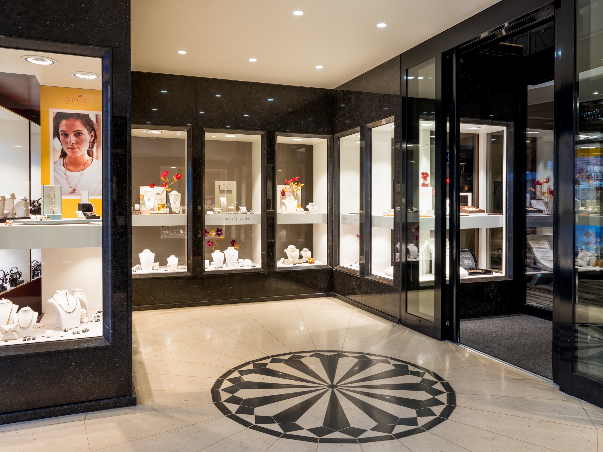 Verkleurde sieraden? Met deze tips maakt u ze schoon